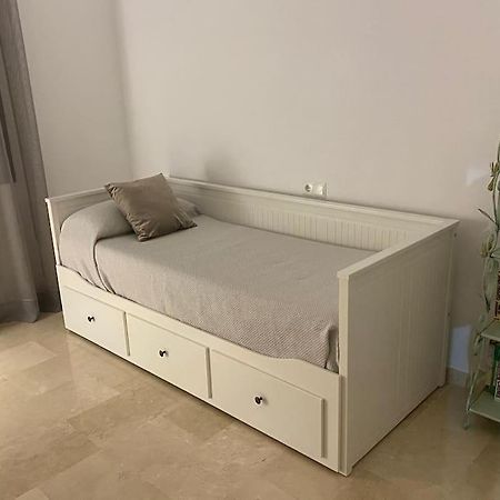 Central Estepona 3 Bed Apt With Pool And Parking Eksteriør bilde