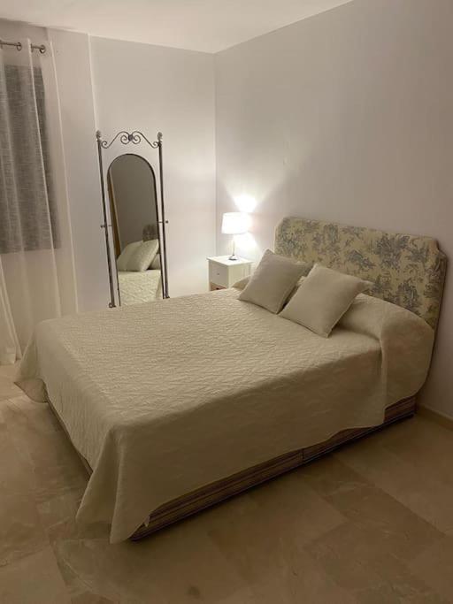 Central Estepona 3 Bed Apt With Pool And Parking Eksteriør bilde