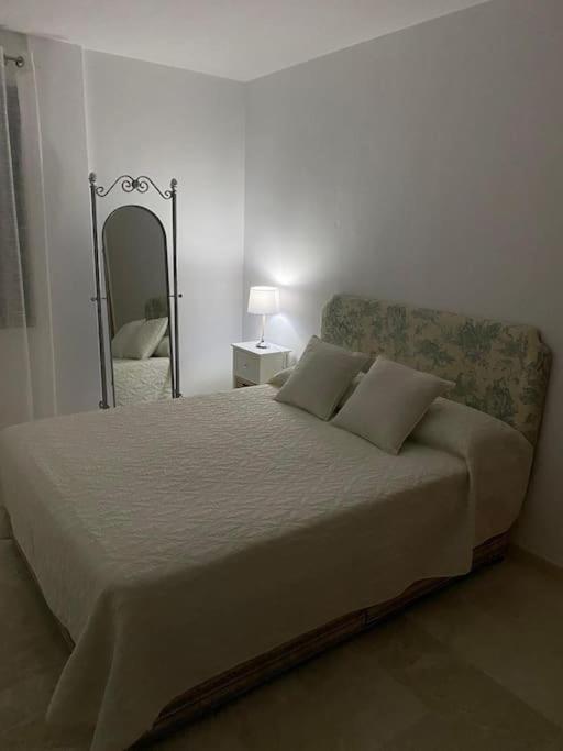 Central Estepona 3 Bed Apt With Pool And Parking Eksteriør bilde